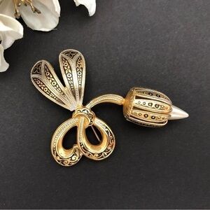 Vintage Spanish Damascene Brooch – Gold Tone Floral Tulip with Bow
